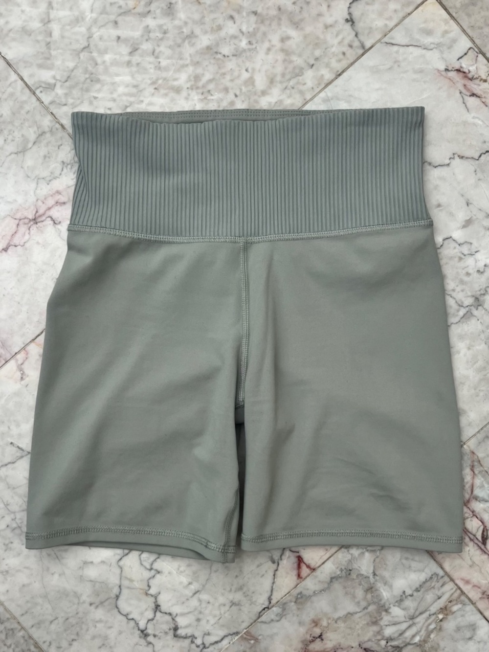 Vuori Rib Studio High Rise Shorts Sage Green Size XS Style #VW376